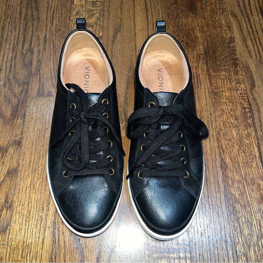 Vionic Winny Women's Size 8.5 Shoes Black Leather Lace Up Low Top Casual Sneaker